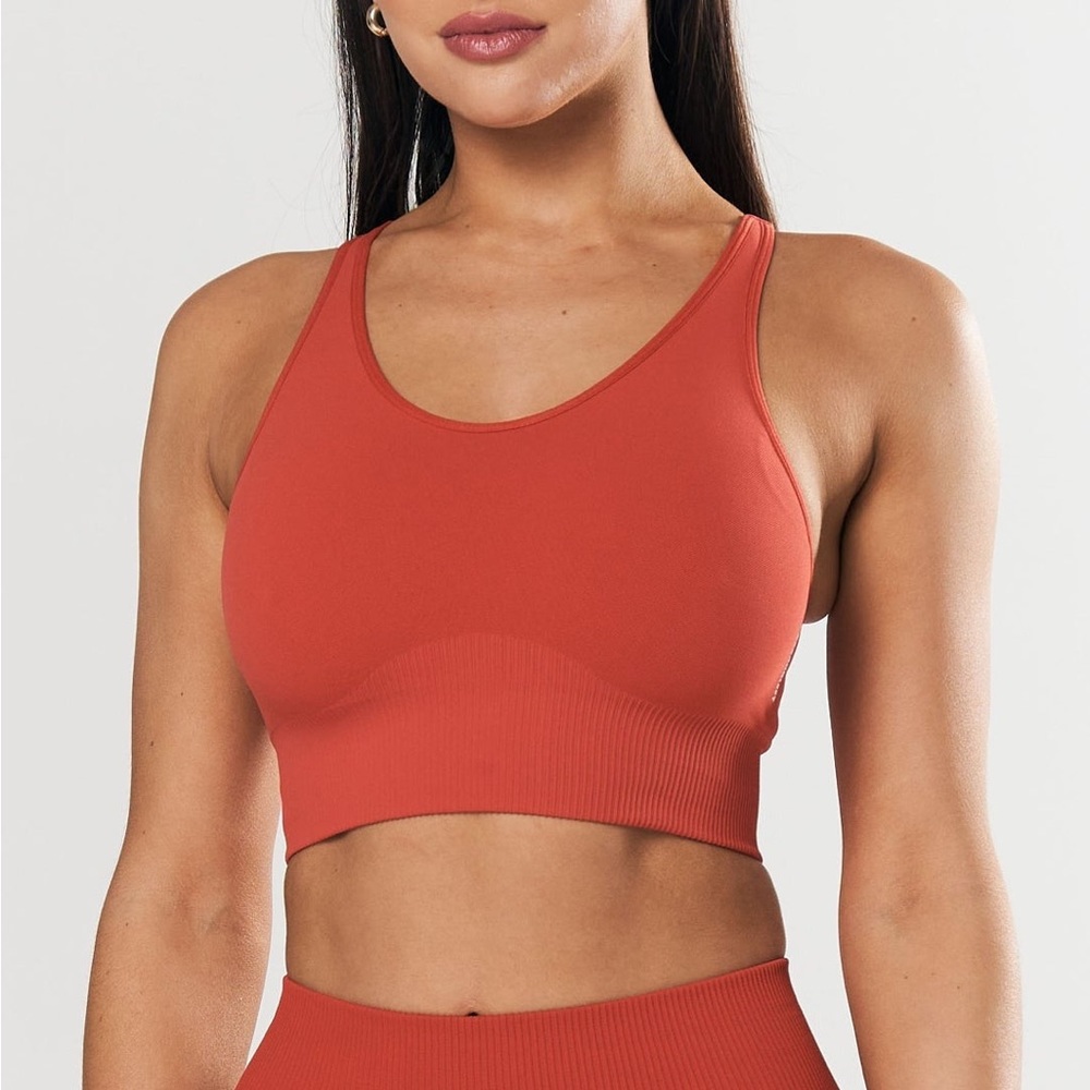 SECONDLEFT SEAMLESS STRAPPY CROP-Red